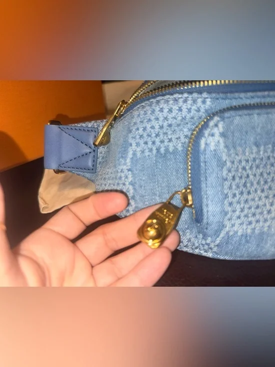 Louis Vuitton Denim Rush Bum Bag with Gold Hardware - Picture 13 of 15